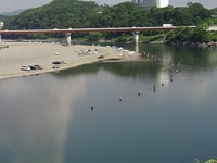 ８日、飛竜大橋付近です♪　(^_^)v 2013/06/10 00:32:58