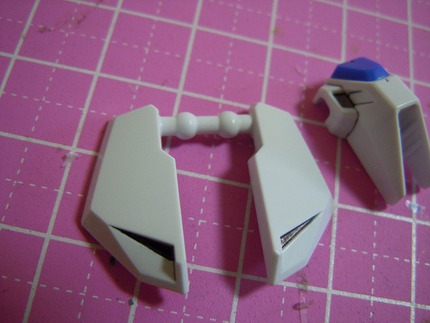 【HGBF】 スタービルドストライクガンダム プラフスキーウイング　腰部分塗装と加工