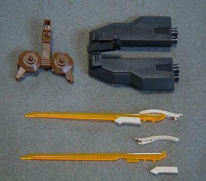 【HG】 エルフ・ブルック(マスク専用機) 　ブースターと脚部サーベル