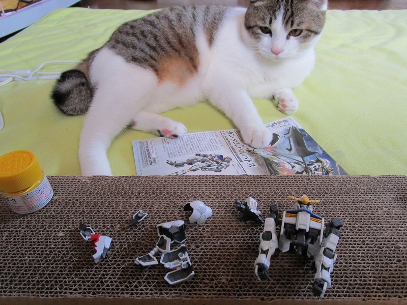 【HG】   ガンダム バルバトス　ガンプラ作成と猫の攻防