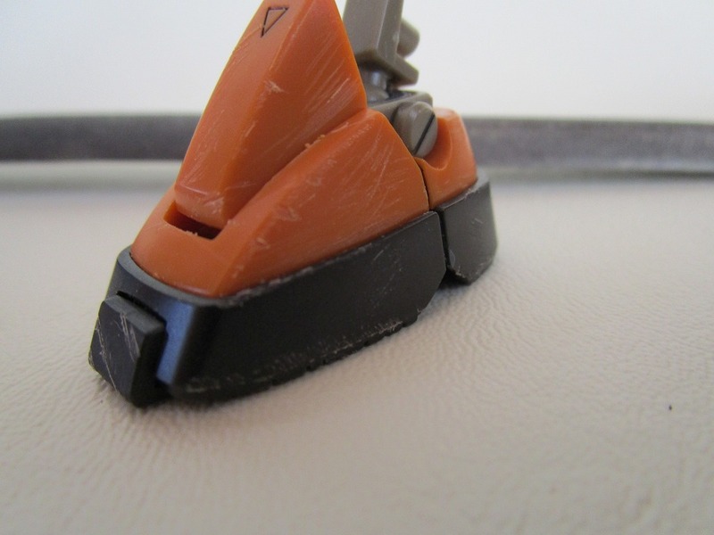 【HG】　ザクI　サンダーボルト シール貼り付け　ヤスリでダメージ加工