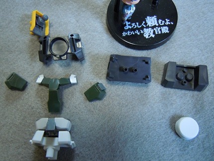 【HG】 ガンダムサバーニャ　ボディーフレームと塗装はみ出し