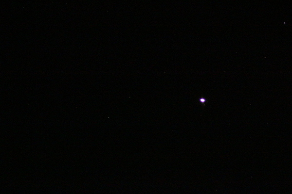 夜空を眺める