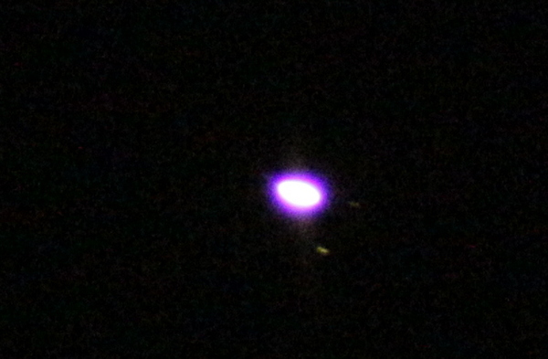 夜空を眺める