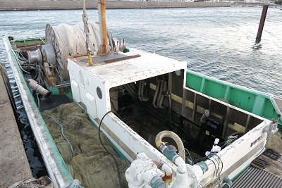 舞阪港シロコ船の改修　漁新丸