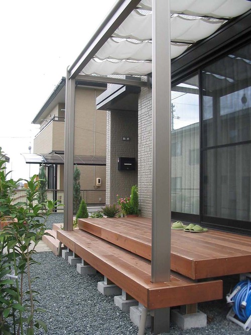 タイルテラスVSウッドデッキVS樹脂デッキ 掛川市菊川市袋井市で♪スズランエクステリアです♪