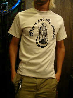 Tシャツ各種、ございます。