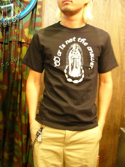 Tシャツ各種、ございます。