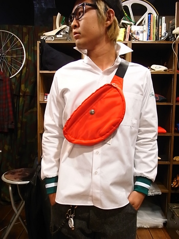 リブシャツ。
