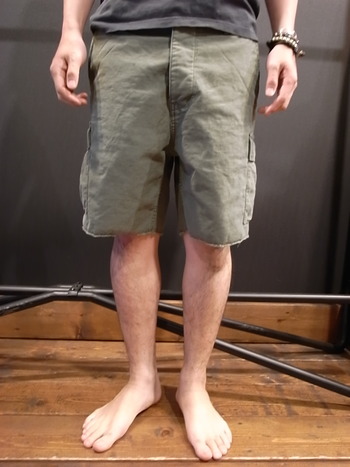 アーミーショーツ
