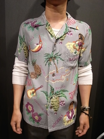 アロハシャツ。