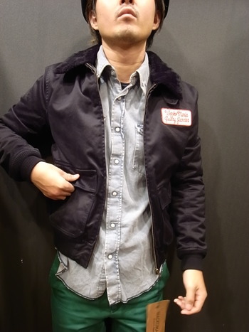 デニムシャツ