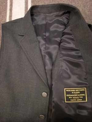 UNCON VEST