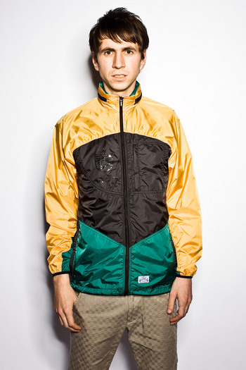 PACKABLE PARKA