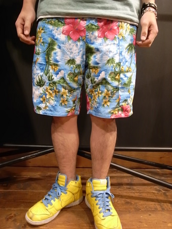 ついにショーツ入荷！