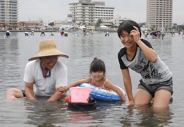 潮干狩り 水着