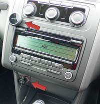 BTトランスミッター取付 VWゴルフトゥーラン2011(DBA) 2011/10/04 12:07:42
