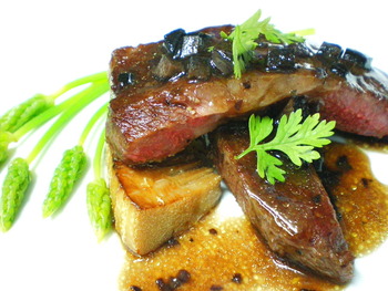 美味しそうなお肉料理・・・・・峯野ビ－フ！