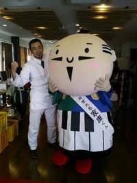 はまぞう広場  に な、な、なんと出店 2013/11/20 16:35:09