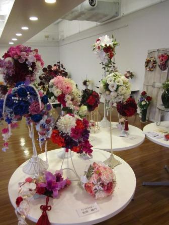 アートフラワー作品展が行われました。