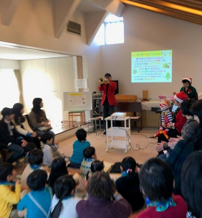 クリスマス会で演奏