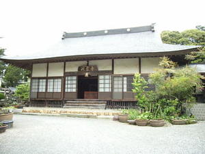 森の石松　ここに眠る！