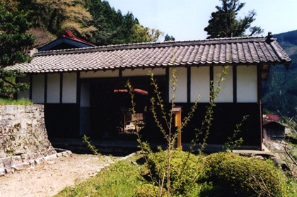御室家住宅長屋門
