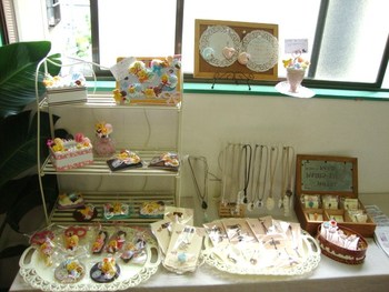 ギャラリー種さんにて、にぎやか一か月展始まります＾＾