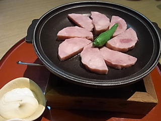 明宝ハムのステーキ