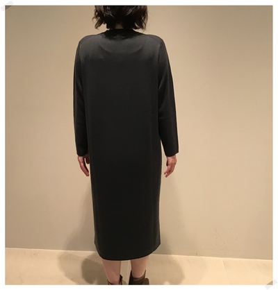 yoshieinaba「梳毛ウール　ニットワンピース」
