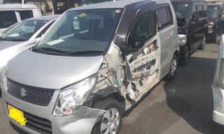 ワゴンＲ　フロントＬ　事故