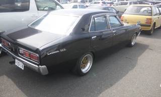 日産　ローレル　HC130