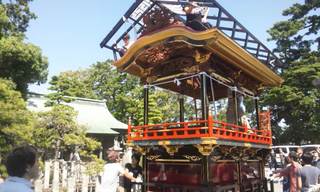 掛塚寿組　屋台組み立て