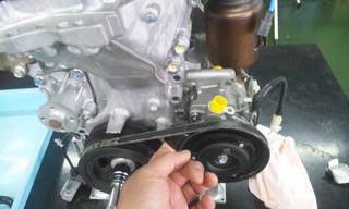 ミライース　ストレッチベルト交換　ＳＳＴ