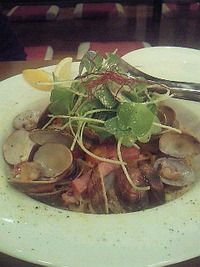 う〜ん、本格パスタですね 2011/11/06 20:06:05