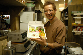 ロケ弁（ロケ時の弁当）