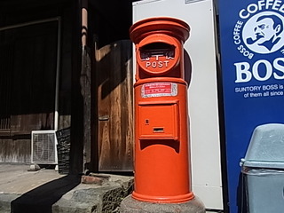 昭和な郵便ポストのある風景　１