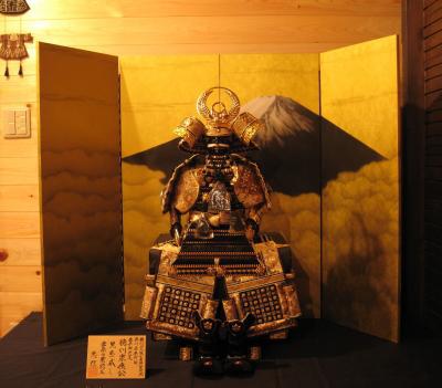 オリジナル徳川家康公之鎧と富士山図屏風