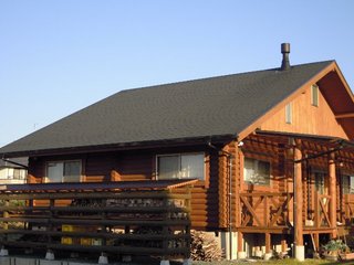 ログハウスの外壁塗装リフォーム開始です！！
