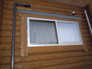 ログハウスの外壁塗装リフォーム開始です！！